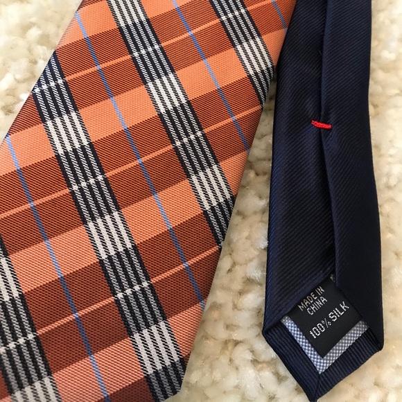 Tommy Hilfiger Orange & Navy Silk Tie ⭐️ - Picture 4 of 6